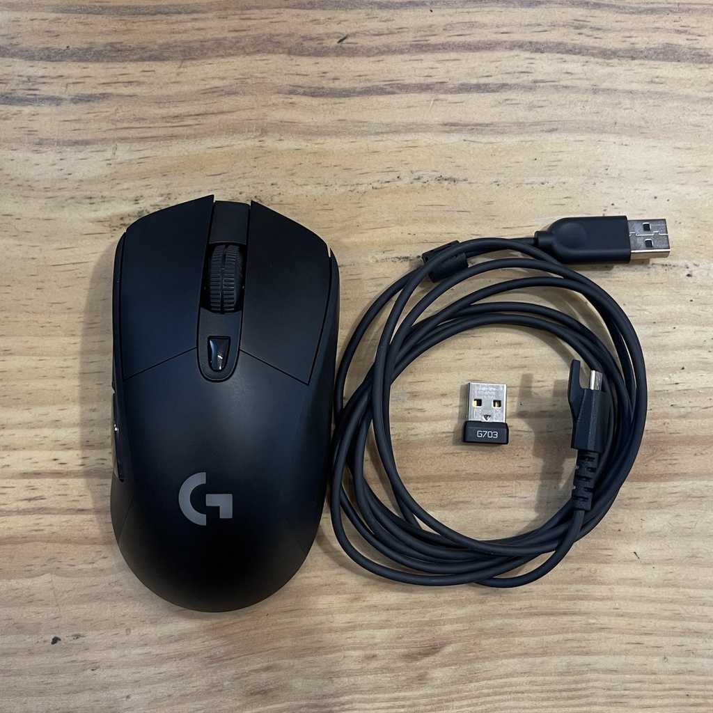 Chuột Không Dây Logitech G703 LED RGB 16000dpi, pin sạc, chắc chắn  Hỏa tốc