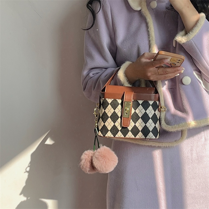 IELGY Túi Đeo Chéo Đính Đá Màu Sắc Tương Phản Phong Cách retro Thời Trang Cho Nữ