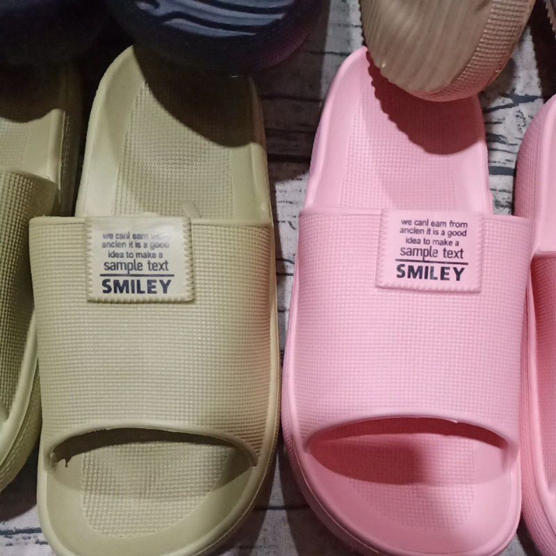 Dép bánh mì đế cao chữ