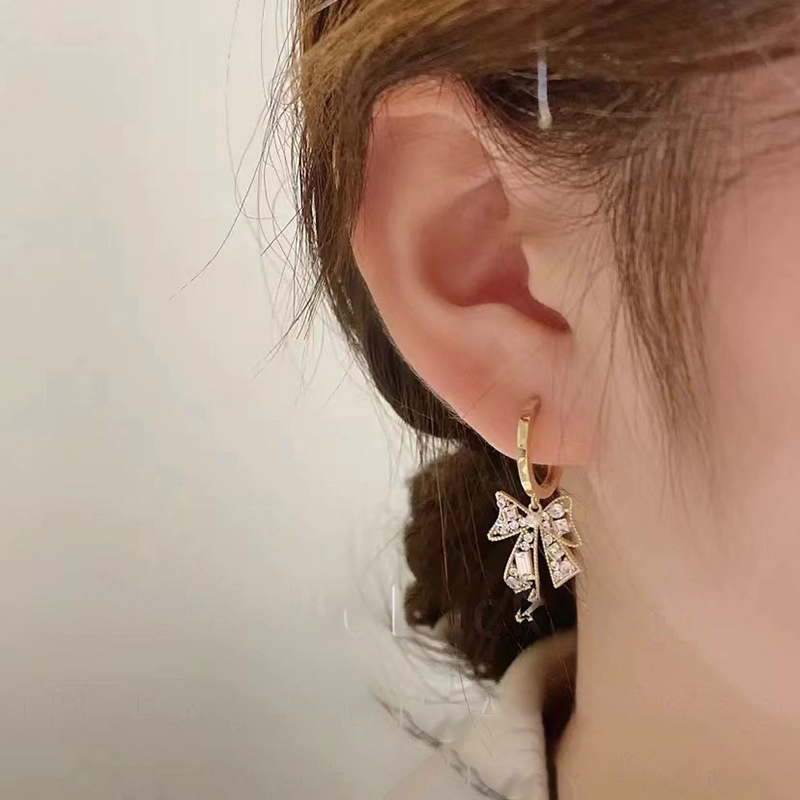 Bông Tai Hình Nơ Đính Ngọc Trai Kim Cương Giả Lấp Lánh Thời Trang Dành Cho Nữ F571