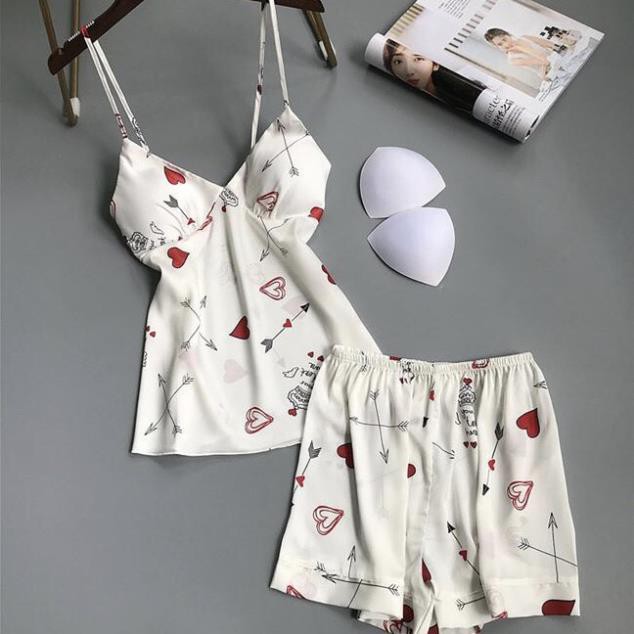 Bộ ngủ đùi và váy ngủ hoạ tiết dâu, hoạ tiết trái tim