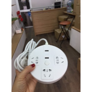 Ổ cắm 3 chân 2 USB đa năng