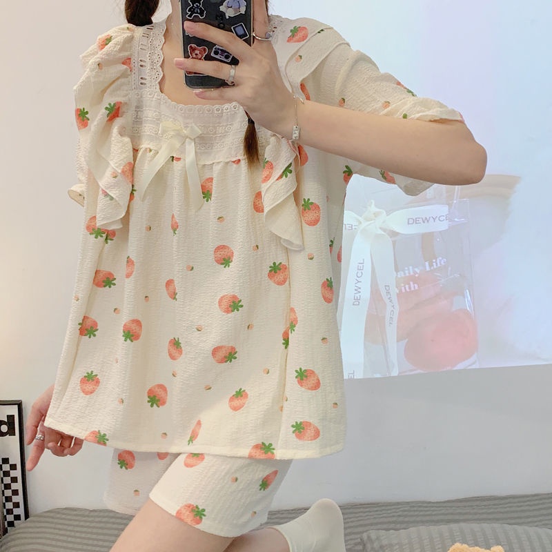 Bộ Đồ Ngủ Ngắn Tay Họa Tiết Dâu Tây Dễ Thương Dành Cho Nữ