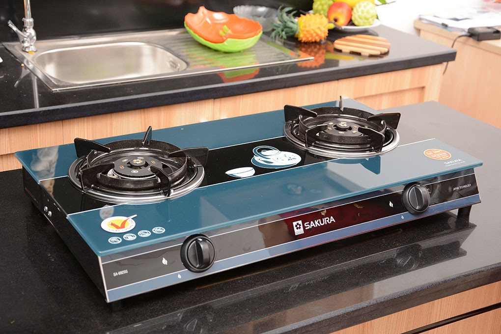 Bếp gas đôi Sakura SA-692SG Hàng Trưng Bày +Tặng dây gas- Đầu đốt bằng đồng thau cho ngọn lửa xanh và mạnh.