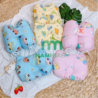 Bộ chặn bông thô lụa kèm gối lõm cho bé sơ sinh chống giật mình