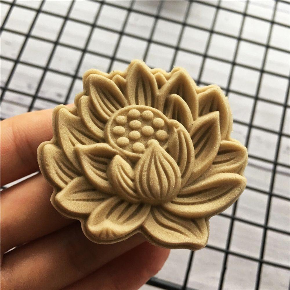 Khuôn Làm Bánh Trung Thu 50g Tiện Dụng