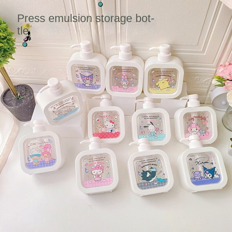 Chai Rỗng Đựng Sữa Dưỡng Thể Dung Tích 300ML Dạng Nhấn Tiện Dụng