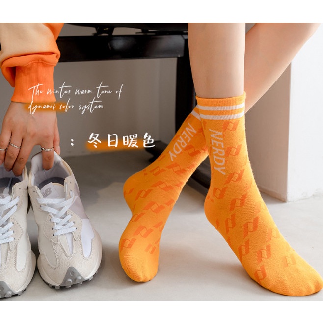 Vớ Tất NERDY cao cổ Nam Nữ phong cách thể thao, trẻ trung, năng động.