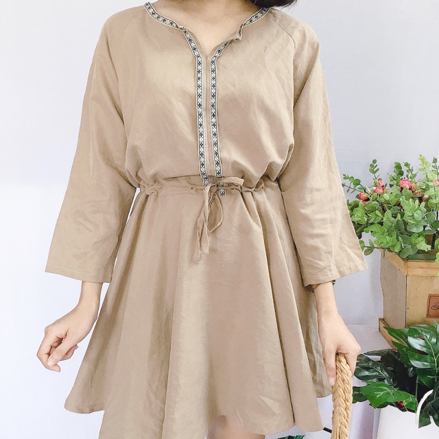 Đầm da lộn