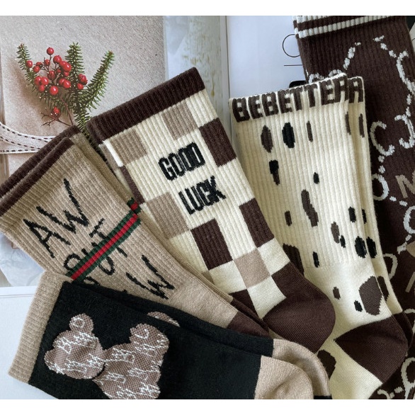 Vớ Tất thể thao cao cổ chữ GOOD LUCK  phong cách thể thao, trẻ trung và năng động.