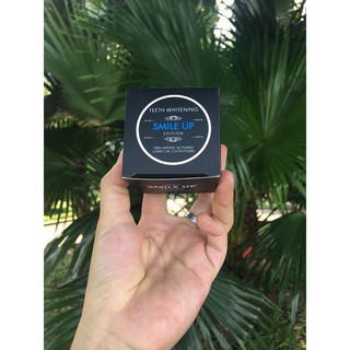 BỘT THAN HOẠT TÍNH TRẮNG RĂNG SMILE UP