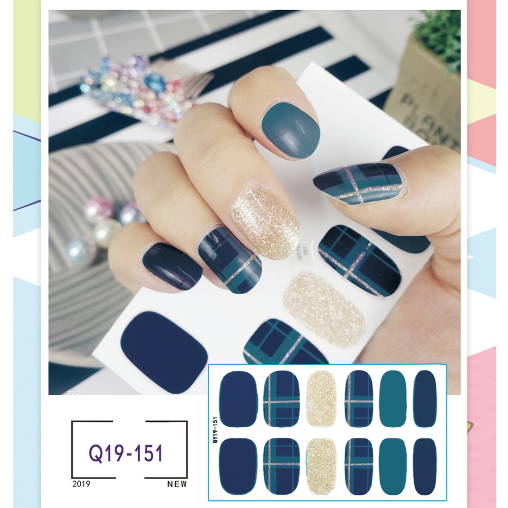 Set 12 Miếng Dán Trang Trí Móng Tay 2D Thủ Công Q12