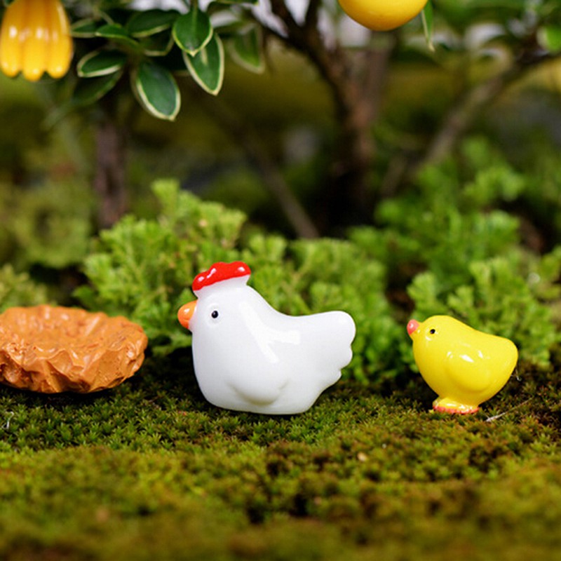 Mô Hình Gà Con Mini Trang Trí Sân Vườn