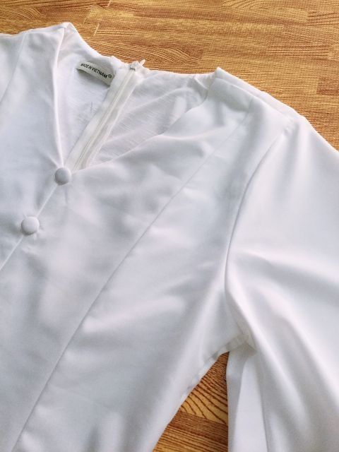 Đầm Nữ Trắng Xòe Cúc Dọc