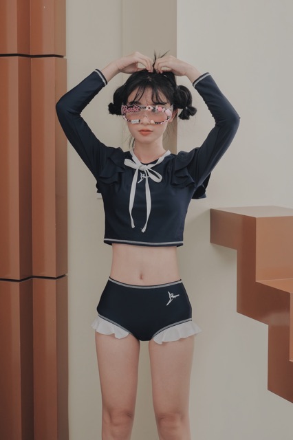 [Mã FASHIONHABS1 giảm 15% đơn 300k] SWIMWEAR 2 mảnh navy | BigBuy360 - bigbuy360.vn