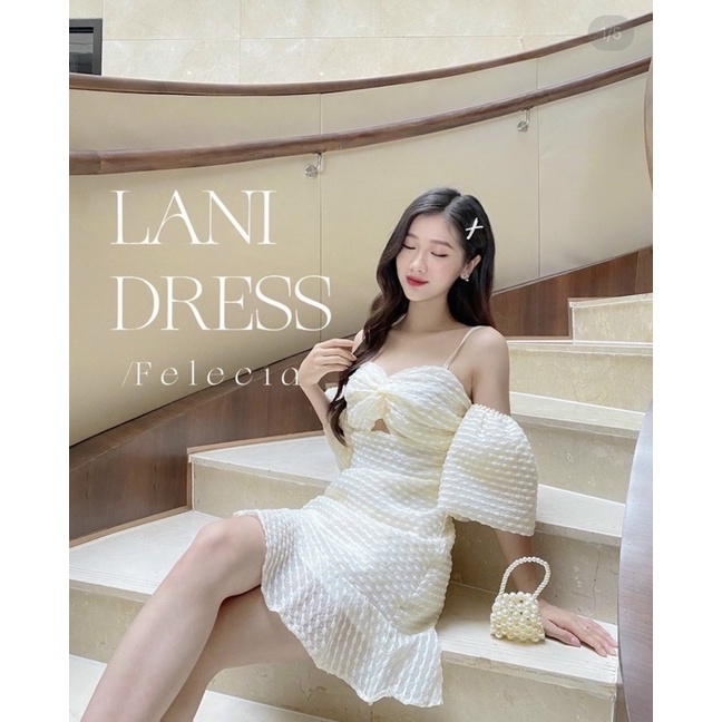 Đầm nude hai dây rớt tay phồng xoắn ngực khoét