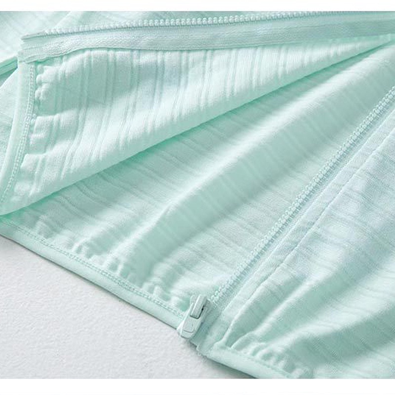 Áo Khoác Chống Nắng Thoáng Khí Thấm Hút Mồ Hôi Có Mũ Trùm Thời Trang Đi Biển Cho Bé