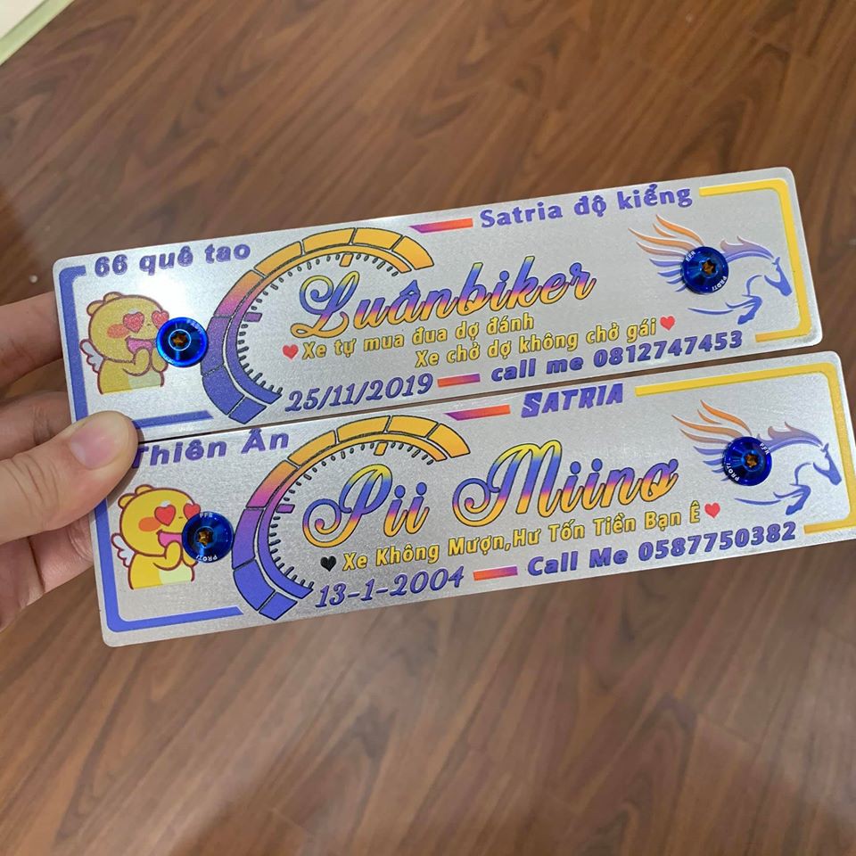 Bảng tên xe in theo yêu cầu SH17