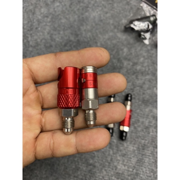 Ngắt dầu staubli