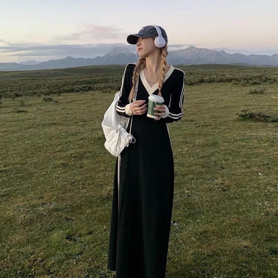 Đầm Đen Tay Dài Cổ Chữ v Thời Trang Mùa Thu 2022 Cho Nữ