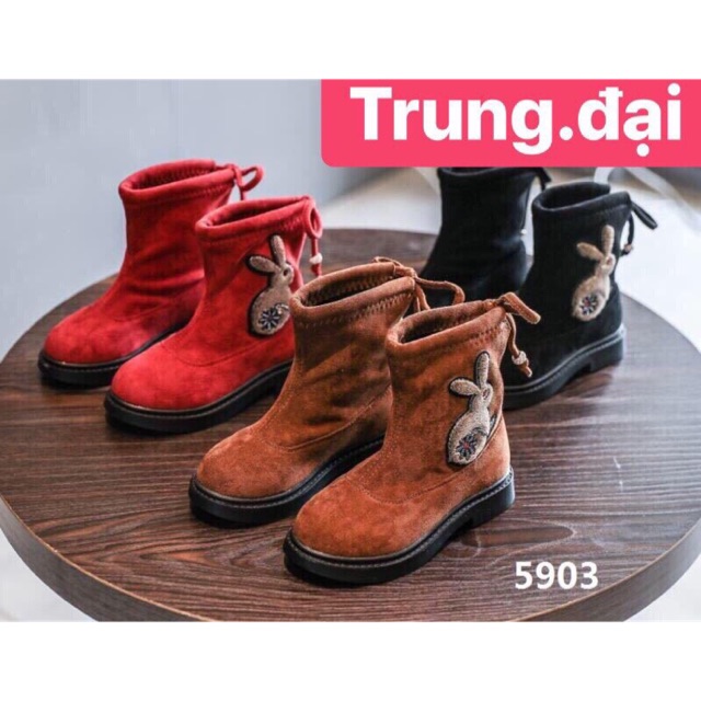 Giày bốt bé gái