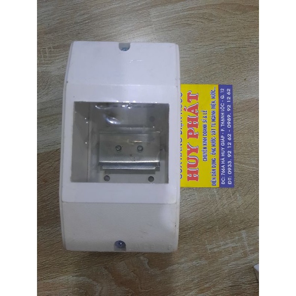 Hộp nổi đựng CB cóc,tép,2pha,3pha vĩnh hưng