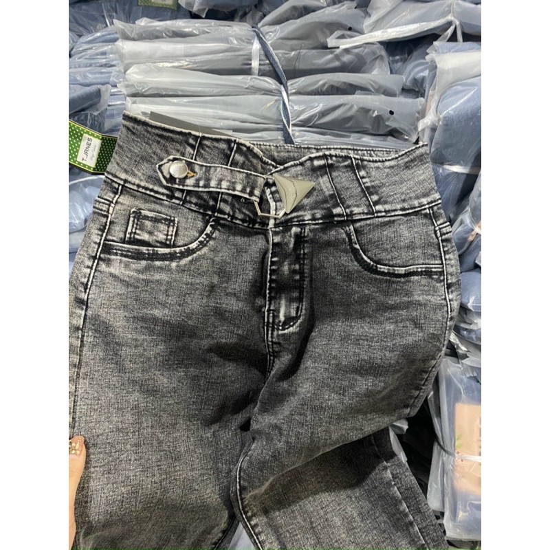 quần jean cạp chéo tam giác lưng siêu cao | BigBuy360 - bigbuy360.vn