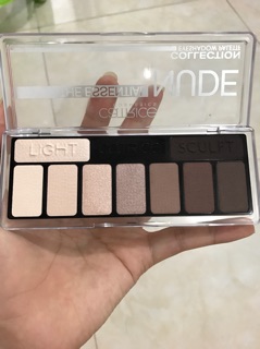 Phấn mắt Catrice
