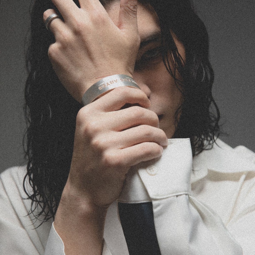 Vòng Đeo Tay Hợp Kim Khắc Họa Tiết Độc Đáo Thời Trang