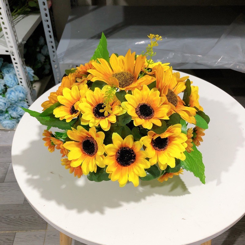 [Có sẵn] Chậu hoa hướng dương size trung bình để bàn ăn/phòng khách kèm chậu nhựa xinh xắn - (Chậu hoa cắm sẵn)