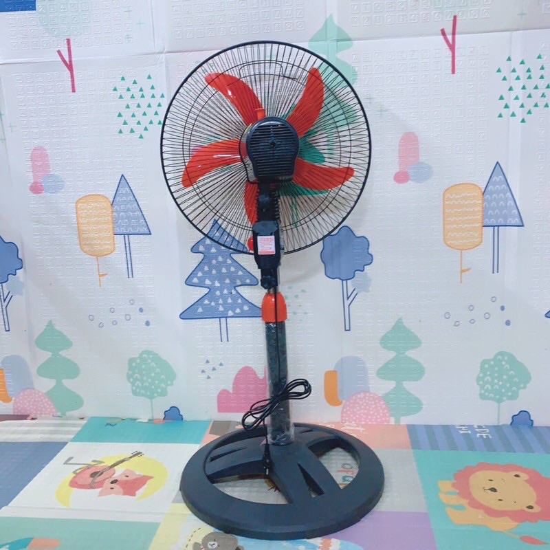 Quạt đứng hàng 5 cánh điện cơ bảo hành 12 tháng