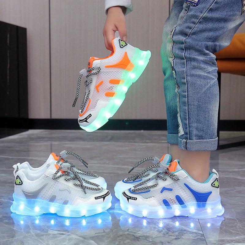 Giày Thể Thao Thoáng Khí Bề Mặt Lưới Thoáng Khí Có Thể Sạc Lại Cho Bé Trai