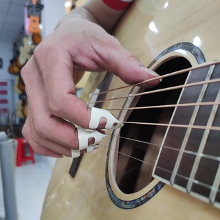 móng gảy đàn, các ngón con