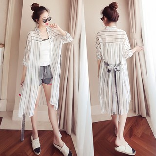 Áo khoác mỏng sọc dọc phong cách Hàn Quốc