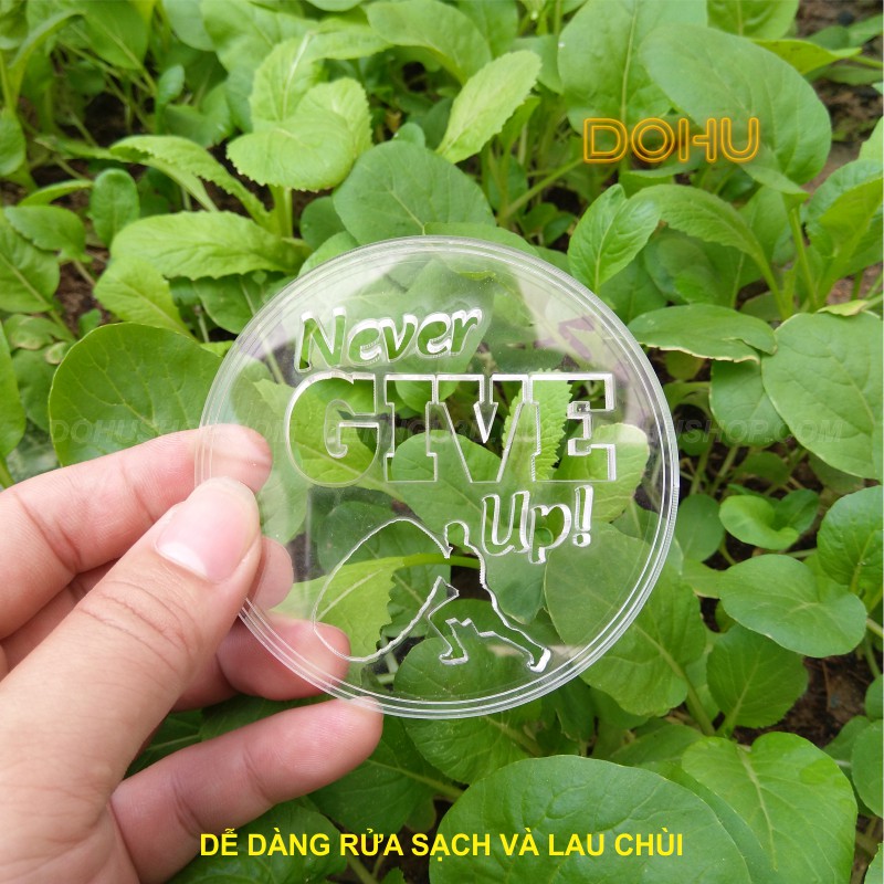 Đế Lót Ly Nhựa Trong Suốt Tạo Động Lực DOHU - Never give up