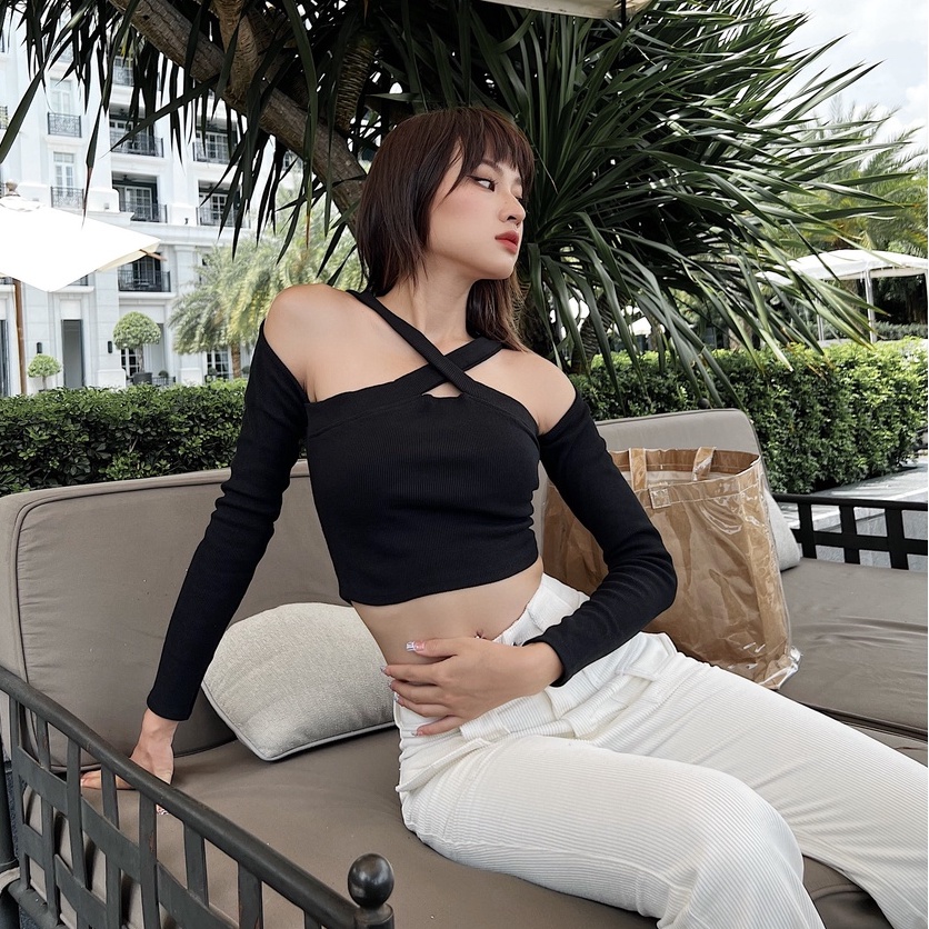 Áo croptop nữ tay dài TOPTIFY khoét vai dây chéo cổ bảng to Santorini Top AC21 | BigBuy360 - bigbuy360.vn