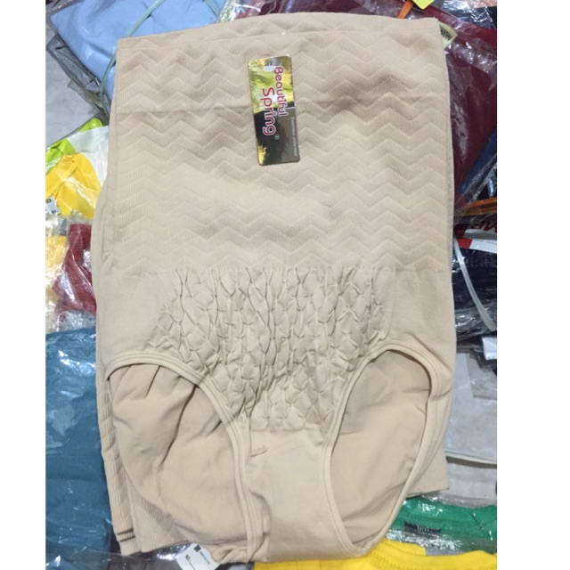 Quần gen mặc đầm ôm cả bụng