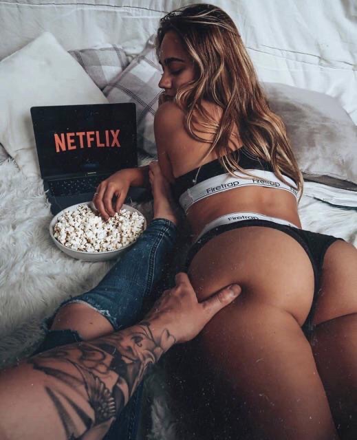 CÓ SẴN SET ĐỒ LÓT LỌT KHE SEXY MÀU ĐEN THỂ THAO COTTON | BigBuy360 - bigbuy360.vn