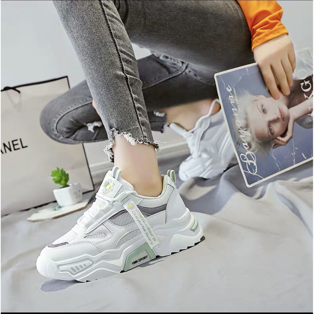 Giày nữ sneakers thể thao phối quản quang viền xanh và xám