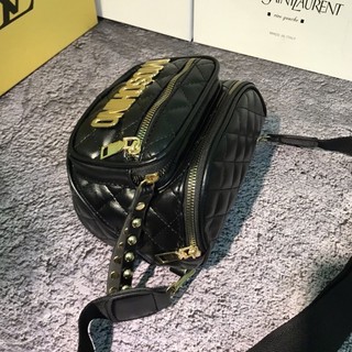 Túi hộp Moschino bao tử