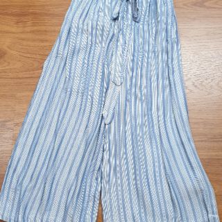 Quần culotes f21 VNXK