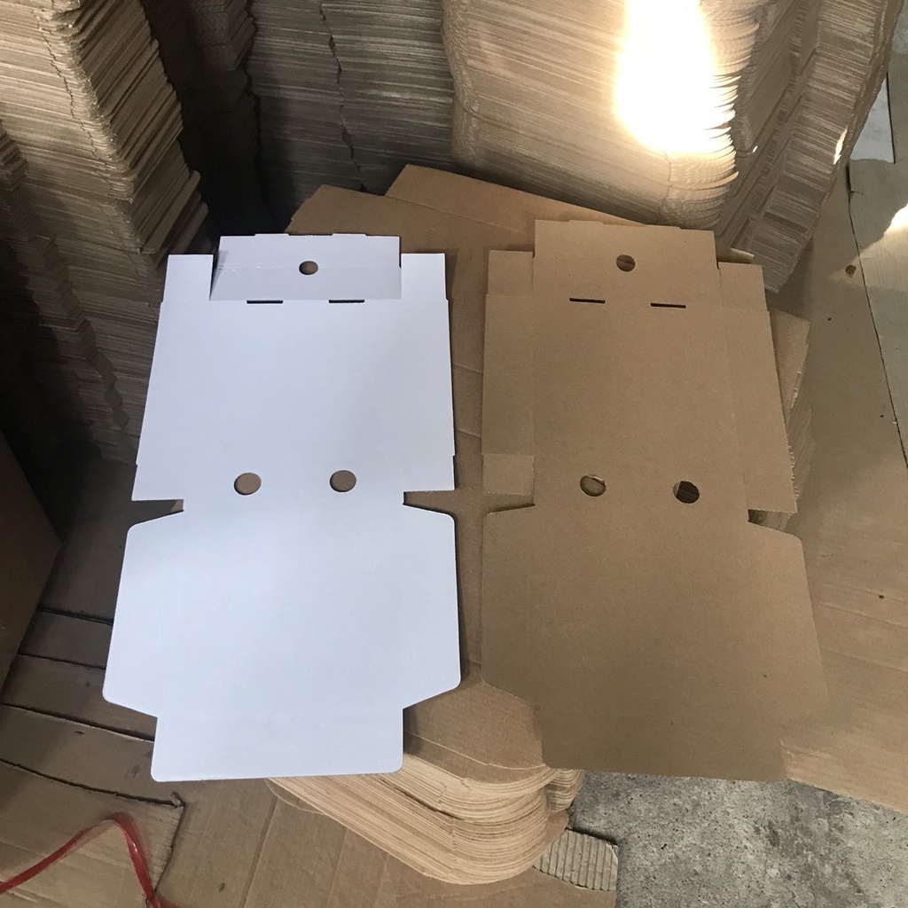 HỘP GIẤY CARTON ĐỰNG BÁNH PIZZA SIZE 16X16X4CM NHIỀU MÀU