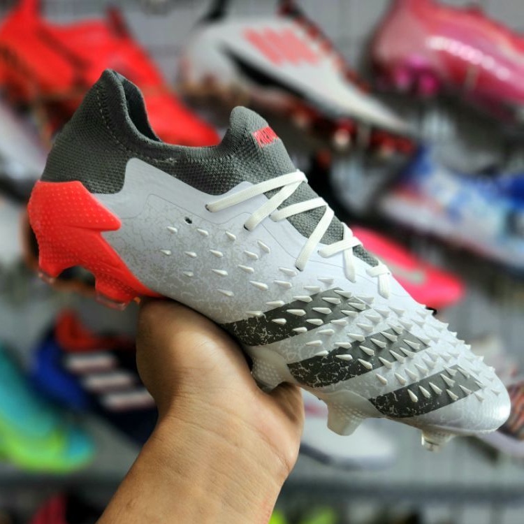 Giày Bóng Đá Predator Freak.1 FG - Phù hợp sân cỏ tự nhiên