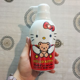 DẦU GỘI ĐẦU HELLO KITTY CHO BÉ - NHẬT BẢN