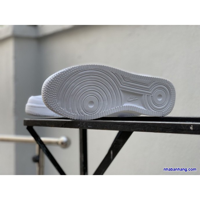 [Mã FAGREEN245 giảm 10% tối đa 30K đơn từ 99K] Giày Thời Trang Trắng (Sale Cực Shock) | BigBuy360 - bigbuy360.vn