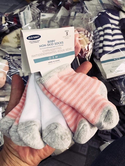 SET 3 ĐÔI TẤT CAO CỔ CHỐNG TRƯỢT SIÊU DÀY OLD NAVY