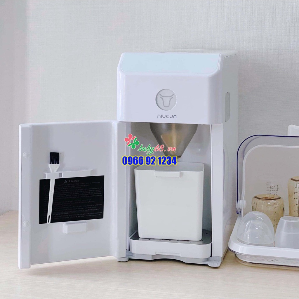 Máy pha sữa Niucun có tiệt trùng UV thông minh, sấy khô, pha được tất cả các loai sữa từ 35-70 độ