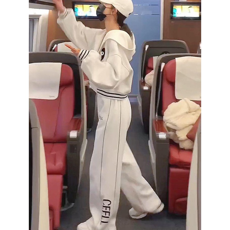 Áo Khoác Thể Thao Có Nón + Quần Ống Rộng Thời Trang Hàn Quốc