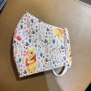 Khẩu trang vải gấu Pooh