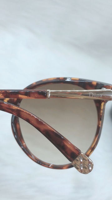 Mắt mèo béo sang chảnh D09 | BigBuy360 - bigbuy360.vn